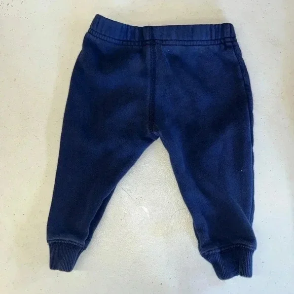 Set of 4 pairs of 12-month Sweatpants - Picture 9 of 12
